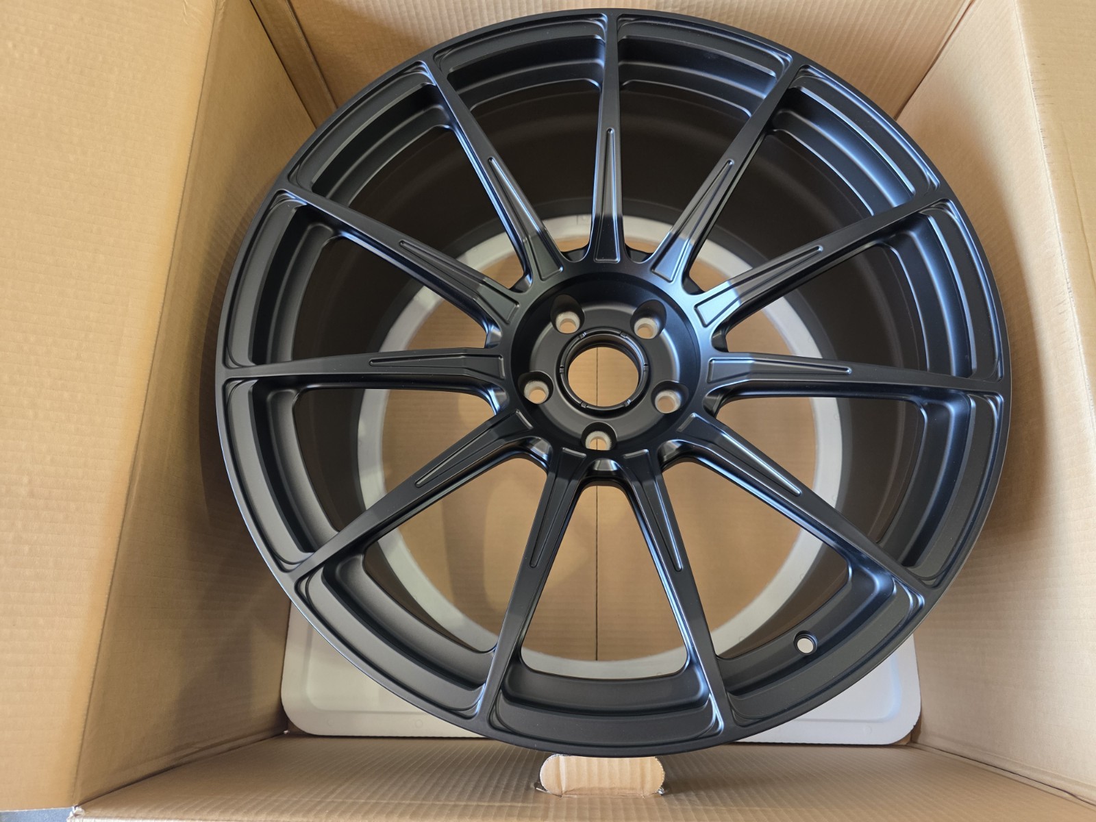 LAMBORGHINI URUS PENTEO REAR RIM WHEEL OEM 4ML601025DD 11.5 X 23