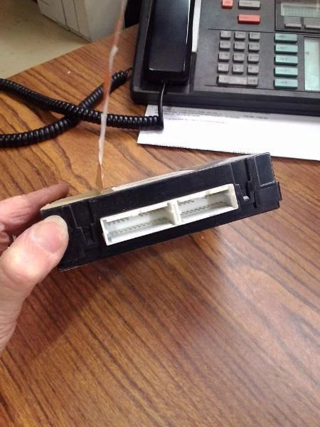 Chassi ECM controle de corpo BCM painel esquerdo compatível com 07-08 RIO 183674 - Imagem 3 de 4