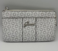 GUESS Logo Repeat Zipper Wristlet With Zipper Closure/ Side Pocket EUC 1344