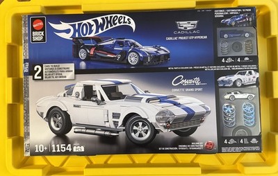 Hot Wheels Brick Shop 2 Pack Corvette Grand Sport & Cadillac 1154