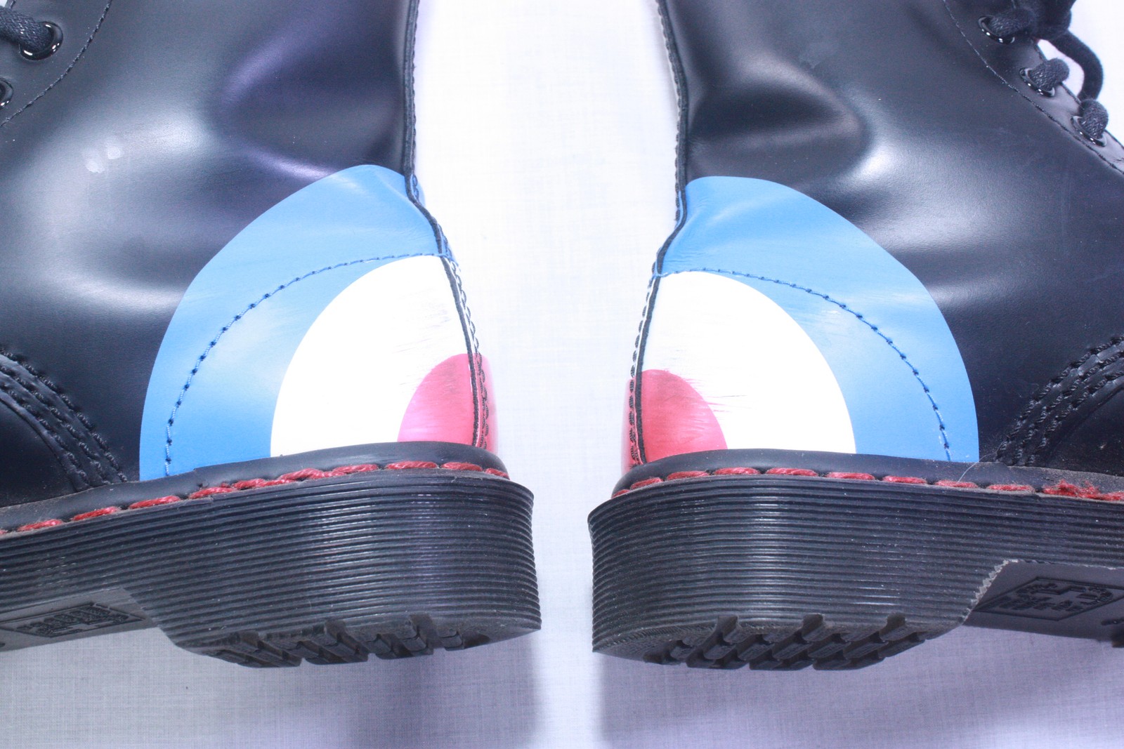 Dr. DOC MARTENS "THE WHO" Leather 8 Eye Boots Size: US Men's 5 / US Women's 6 thumbnail 11