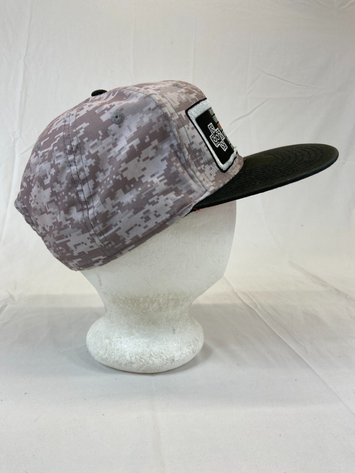 Nintendo Controller Baseball Cap Snapback Hat Dig… - image 5