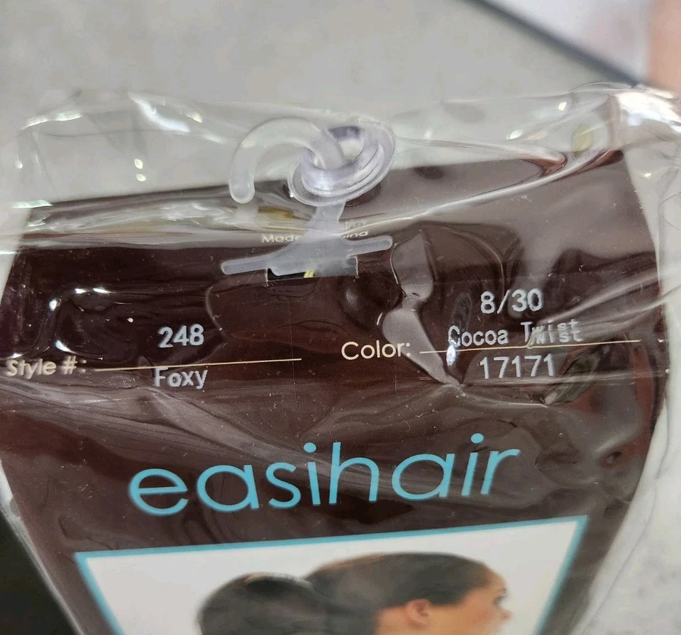 Clip de garra de cola de caballo Foxy by Jon Renau cordón 8/30 giro de cacao Foto 4 de 4