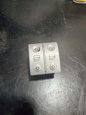 05-11 Mercedes R171 SLK Left DRIVER Side Main Power Window Switch (Tested)