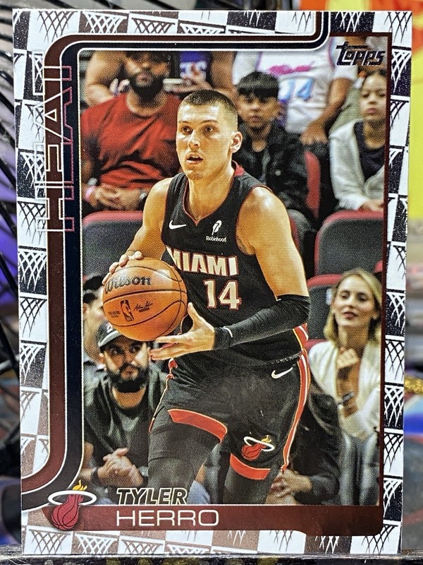 2025-26 Topps - Tyler Herro #73 Season Tip-Off