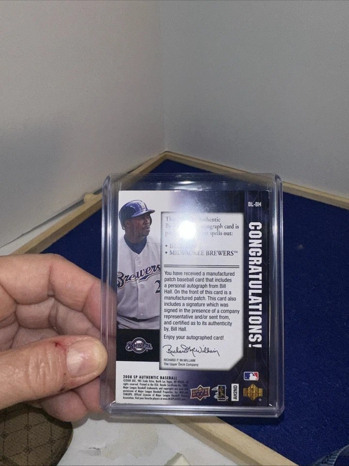 2008 Upper Deck #BL-BH Bill Hall por la letra reliquia AR82 Foto 2 de 3