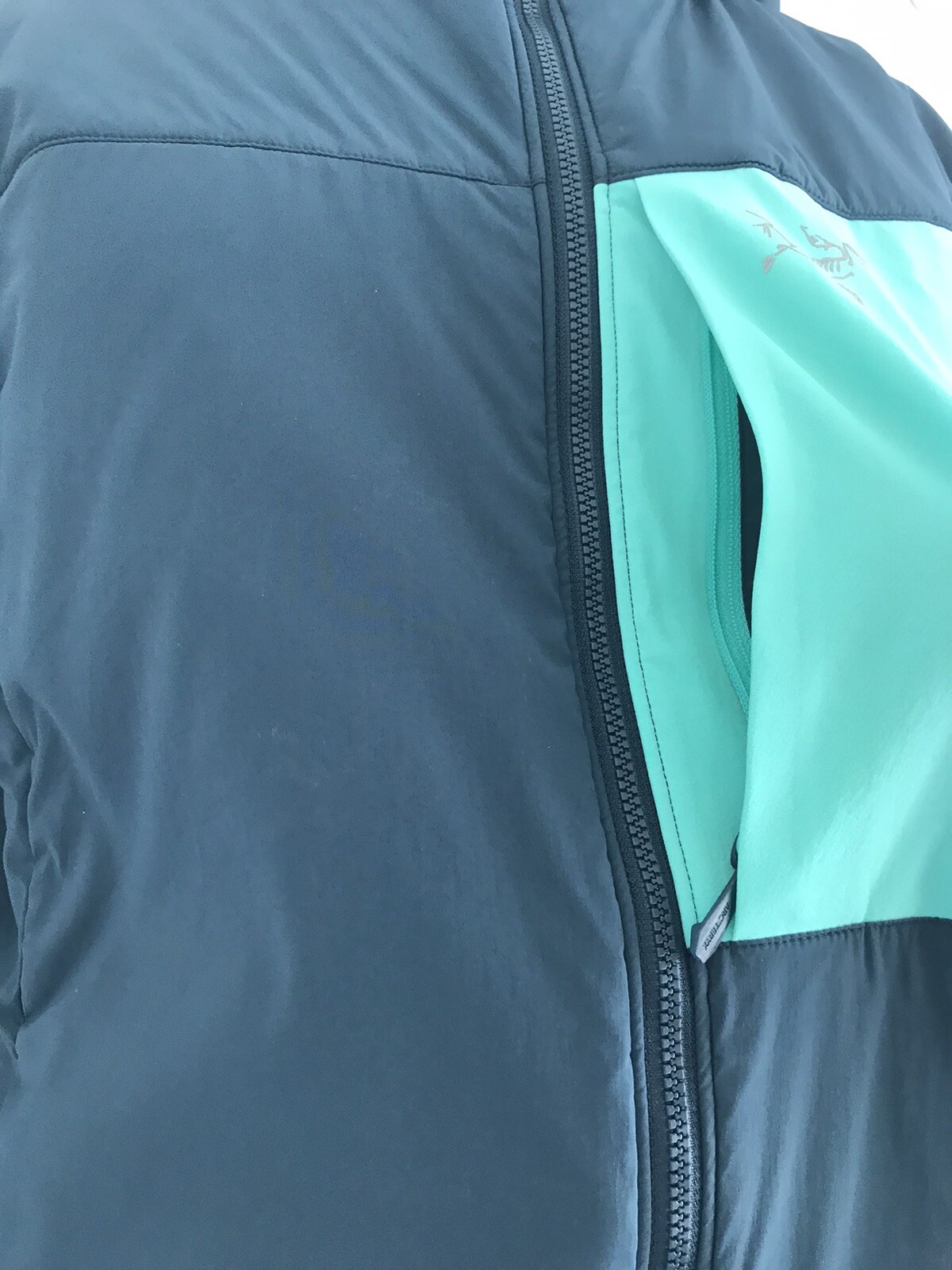 GIACCA TASCHINO ARC'TERYX NYLON ELASTAN ISOLANTE PETTO CERNIERA TAGLIA L G