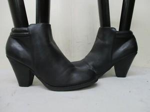 mia black ankle boots