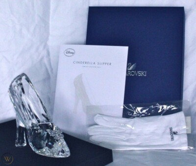 SWAROVSKI - シンデレラ　Slipper New Disney Live Action Cinderella Swarovski Glass Slipper LE