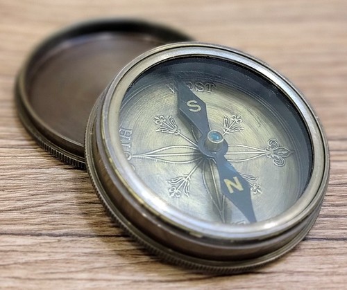 Vintage Collectible Brass Compass Quote Engraved Antique Reproduction Best Gift. - Picture 3 of 7