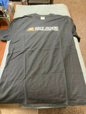 FRUIT OF THE LOOM COTTON SKY ZONE TRAMPOLINE PARK BLACK T-SHIRT ADULT MEDIUM(00)