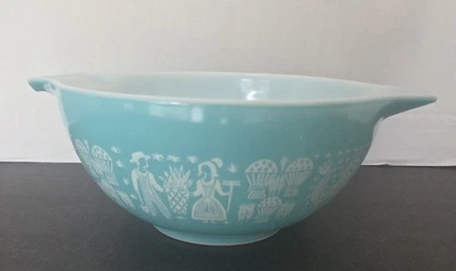 Vintage Pyrex Cinderella 1 1/2 Quart Bowl Amish Butterprint Turquoise Milkglass