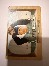 Top 10 Hoyt Wilhelm Baseball Cards 15