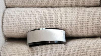 Black Titanium Silver Tone Band Ring Size 6.5 Unisex Sleek Next Day Shipping