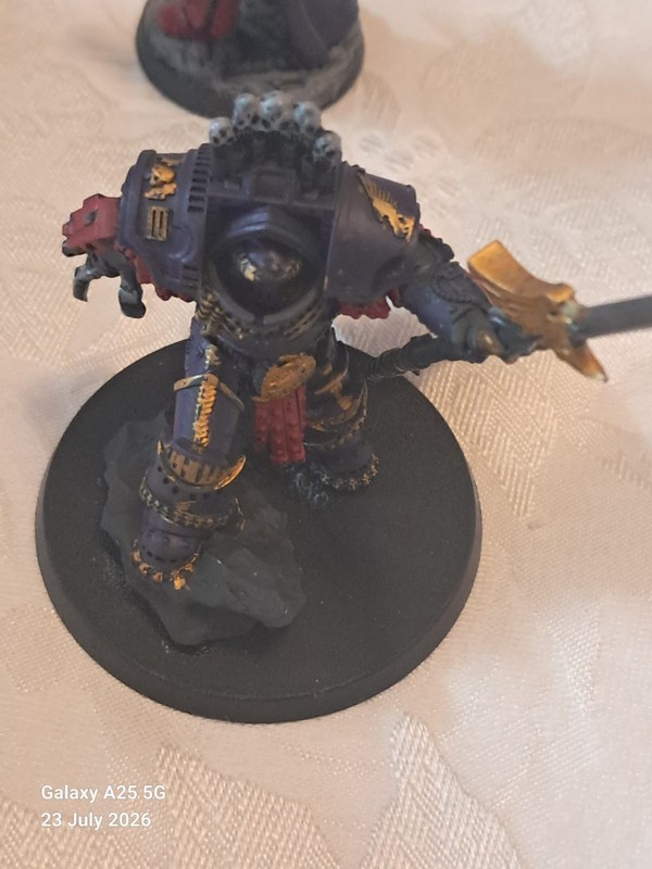 warhammer 40k space marine captain in terminator armour