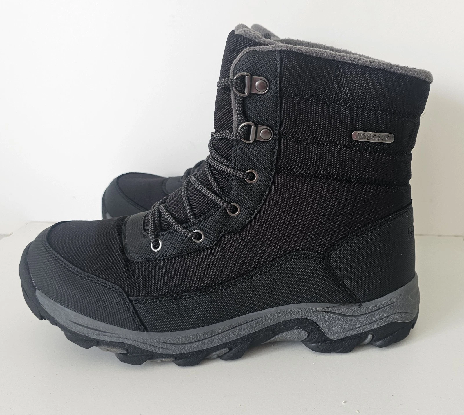 Black synthetic men's waterproof snowboots size 7 (EU 41) Mountain Warehouse