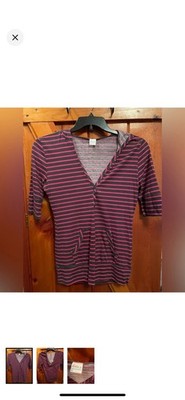 Kirra PAC Sun hooded t-shirt. Pink striped. Medium. Y2K vintage. Good condition