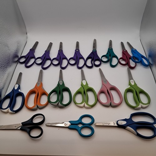 Lot Of 17 Kids Scissors Fiskar Academic Classroom Sunday School Preschool 