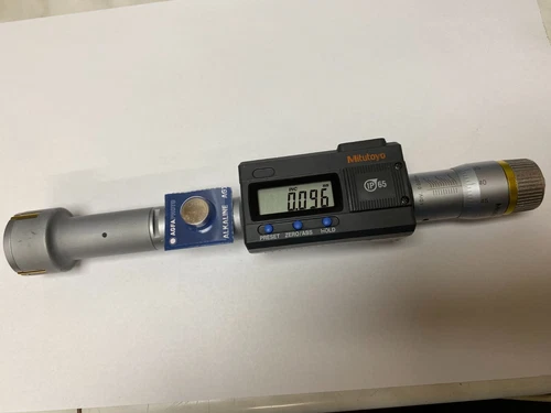 Mitutoyo  3-Point Internal Micrometer Holtest 30-40mm  Digimatic  1pcs