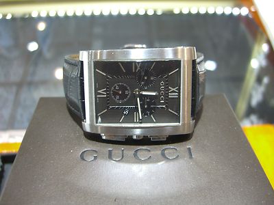 GUCCI 8600M CHRONOGRAPH MENS WATCH MODEL YA086307 PRE-OWNED GUCCI 8600M CHRONOGRAPH MENS WATCH MODEL YA086307 PRE-OWNED