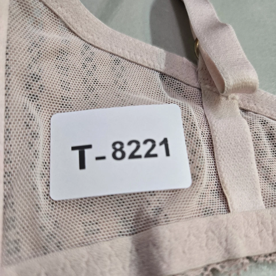 Victoria's Secret Women Bra 32DD Light Pink Geometric Lined Plunge Underwired - Image 2 of 4