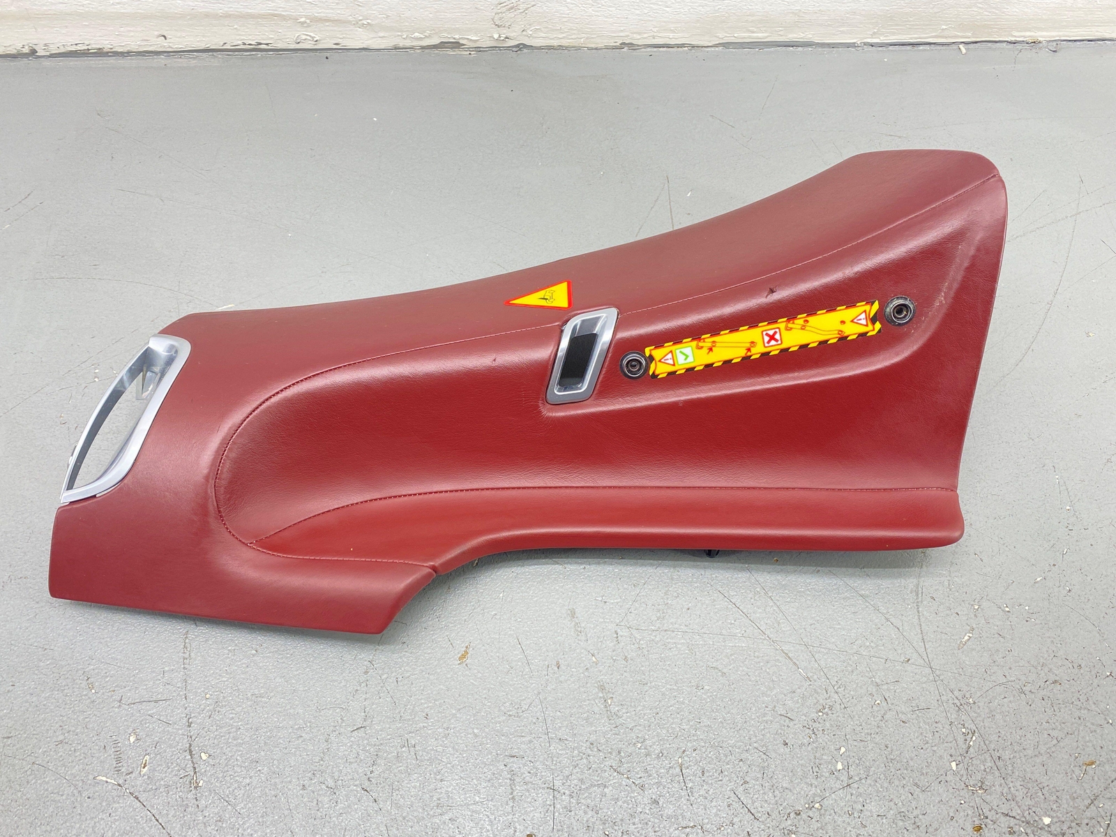2020-2023 MCLAREN GT REAR LEFT B PILLAR TRIM PANEL COVER BAROLO RED 22NB278GP