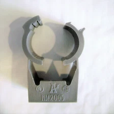 10 of Arlington Quick Latch NM2005 1/2" Inch Pipe/Conduit Hanger Clip Latch