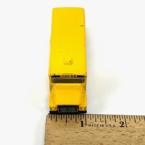 Vintage 1985 Matchbox 1:95 Scale Yellow School Bus - Picture 9 of 10