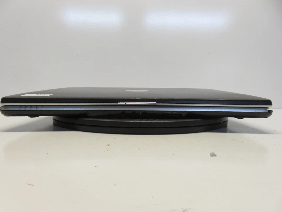 Dell Inspiron 1525 Intel Core 2 Duo 06FD 1,66 GHz 2 GB SIN DISCO DURO sin batería Foto 4 de 4