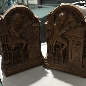SyrocoWood Brown Wood Bookends Set of 2 Sculpted Reading Figure Theme