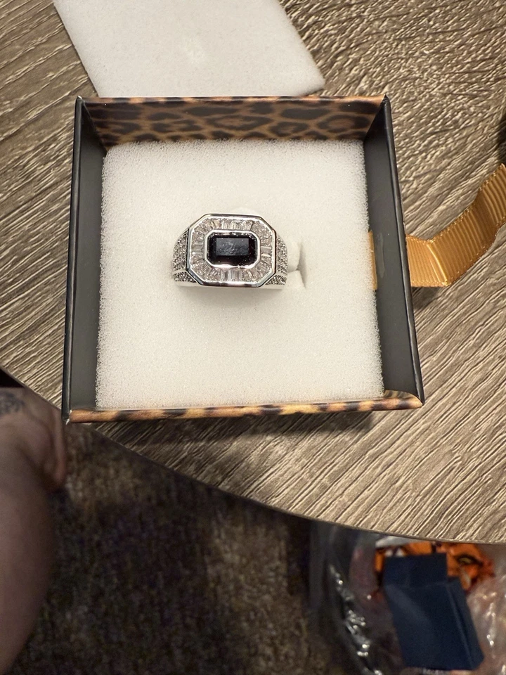 Bomb Party Untamed Colección Todo Género Talla 9 Negro Ónix Cúbico Circ Rodio Foto 2 de 4