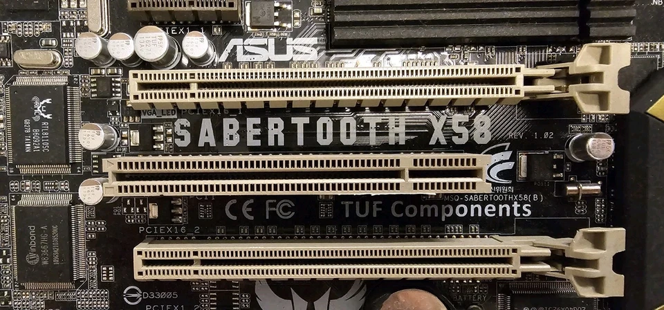 Mainboard Bundle i7 950 ASUS Sabertooth X58 DDR3 Kingston HyperX 12GB - Bild 3 von 4