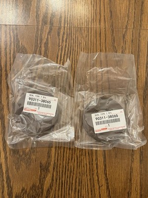 Qty 2 Toyota Genuine Seal Type T Oil 90311-38065 (Tundra, Sequoia, 4Runner)