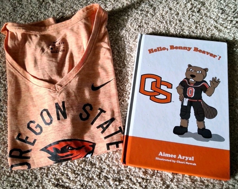 Hello, Benny the Beaver! Oregon State U Mascot Book 2008 + Women's T-Shirt, Sz=S