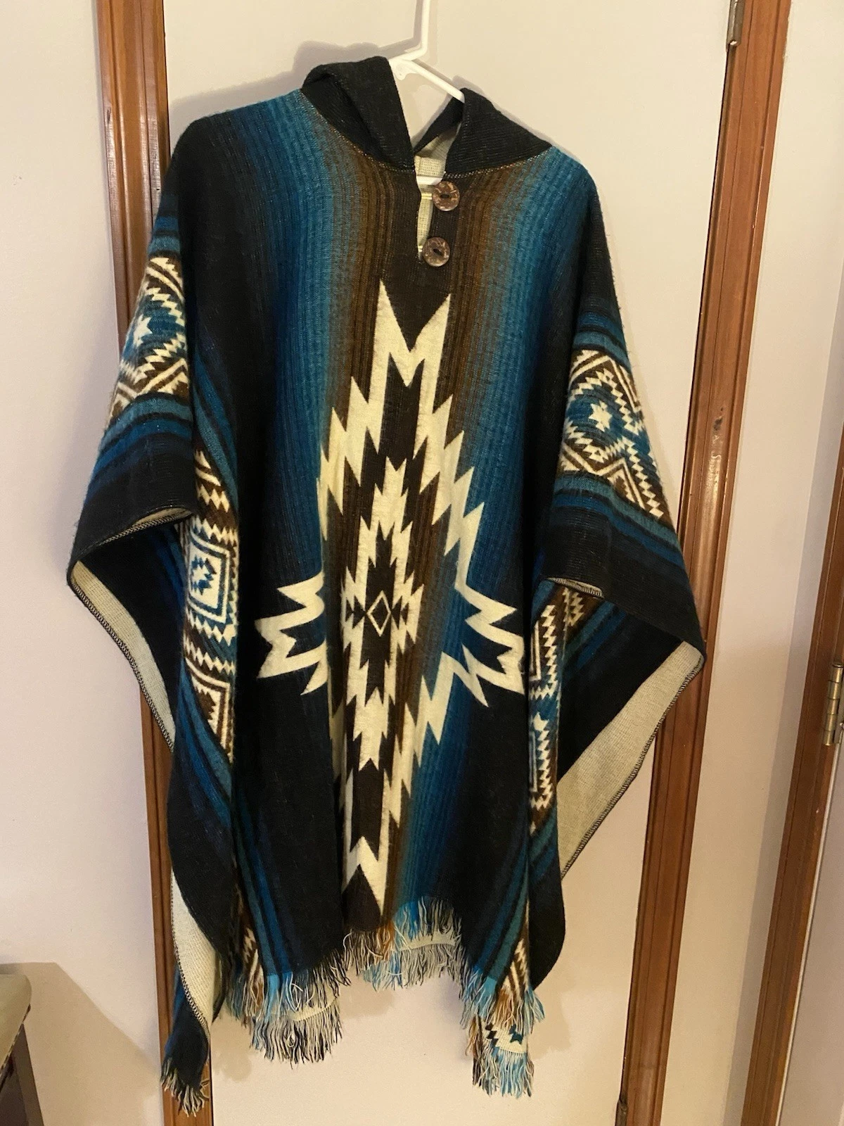 Poncho Made In Ecuador Acrylic Inca Aztec Native American Unisex One Size
Opens in a new window or t