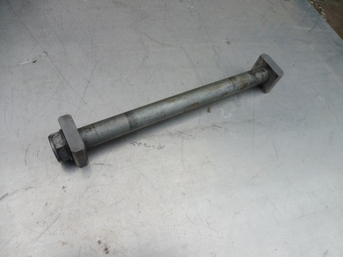 Honda CBR1000RR SC59 Achse hinten Steckachse Hinterradachse 2008