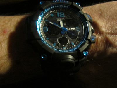 MEN'S SKMEI 1120 WATCH RUNS GREAT FITS UP TO 9'' WRIST -  GW-22A
