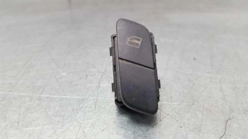 6Q0959856 Pulsantiera Alzavetri Anteriore Destra per VOLKSWAGEN POLO IV 1726157 - Foto 1 di 3