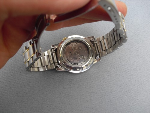 Seiko 5 Automatic date watch stainless steel /gold plated visible movement 7S26B - Picture 8 of 12