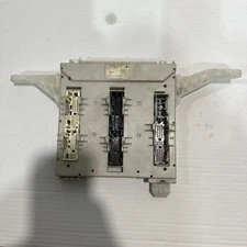 82730-37170B  2016 HINO 195 Fuse Box   (10616399