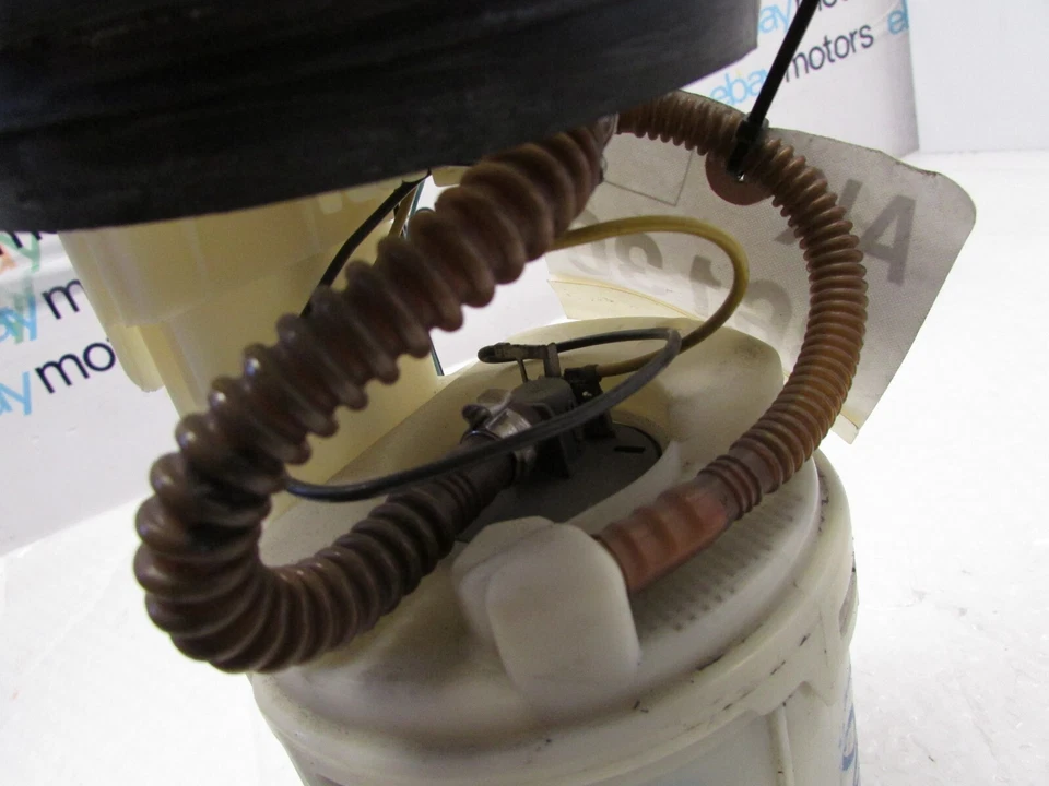 BMW 545I 2004 conjunto de bomba de combustible unidad de envío OEM 0580314028 Foto 3 de 4