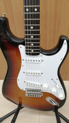 FENDER JAPAN STRATOCASTER ST-STD 3TS Used 2012 Basswood body