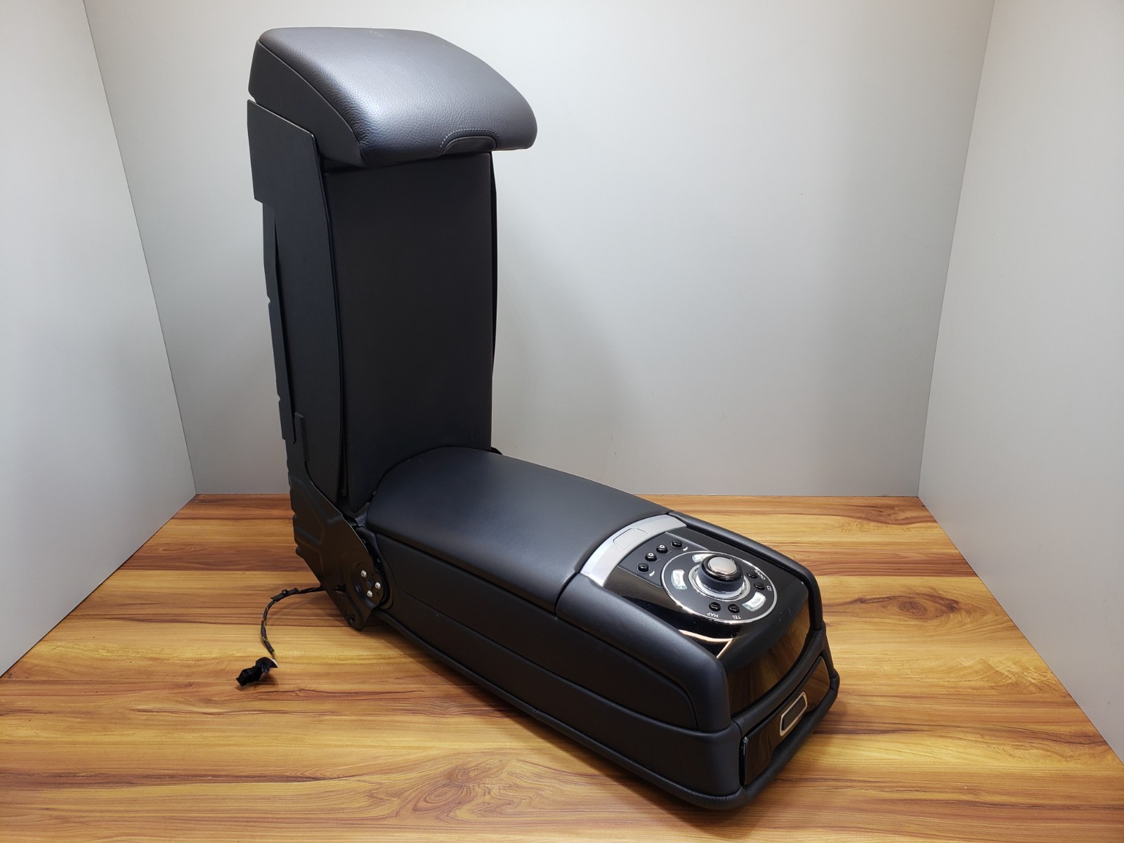 Rolls-Royce Ghost 2010-2014 Rear Center compartment Black