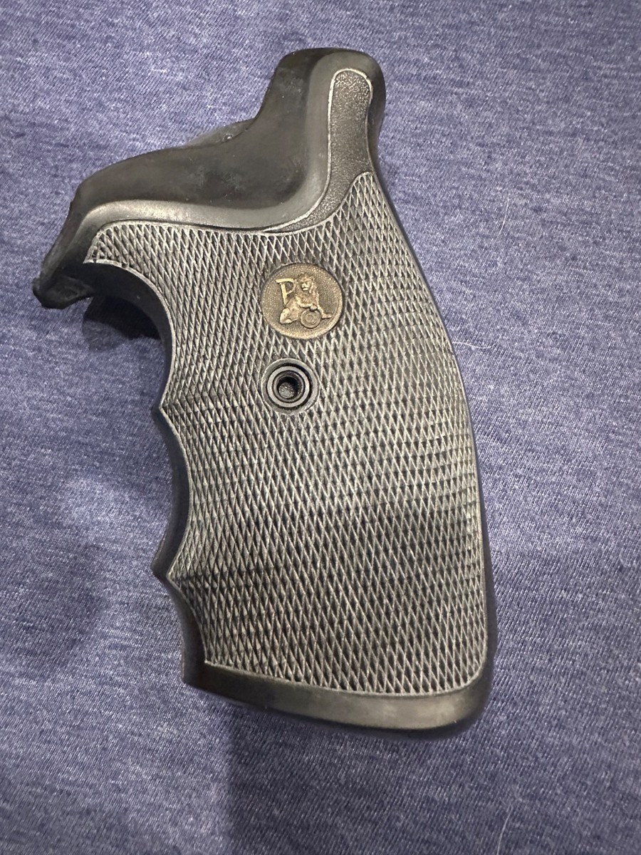 Pachmayr Pistol Grip SK-G-2 for Smith and Wesson K and L Frame SQ