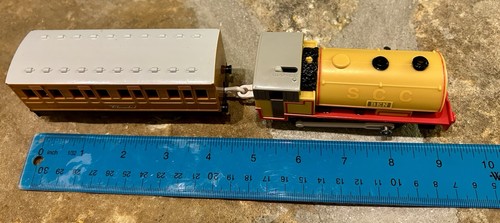 Vintage 1999 Britt Allcraft Thomas & Friends Ben w/Clarabel Motorized Train, EXC - Picture 3 of 6