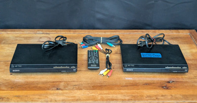 LOT OF 2: SONY DVP-SR510H UPSCALING HDMI 1080p DVD PLAYER w/ 1 REMOTE CONTROL
