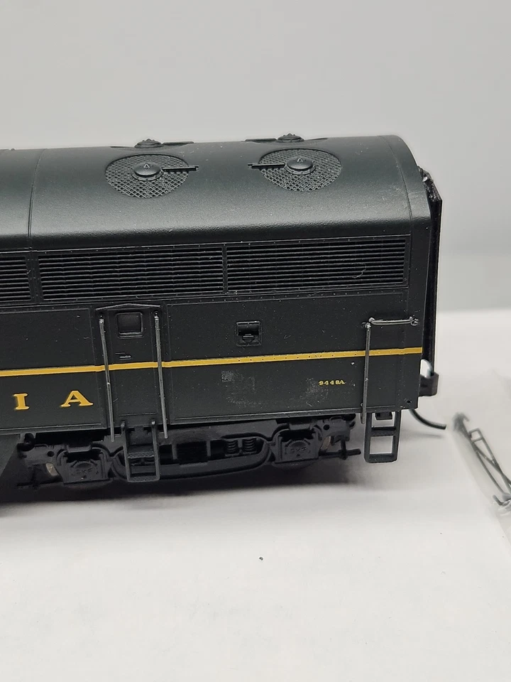 Proto 1000 HO Pennsylvania RR 9448A C-Liner Locomotive - Image 4 of 4