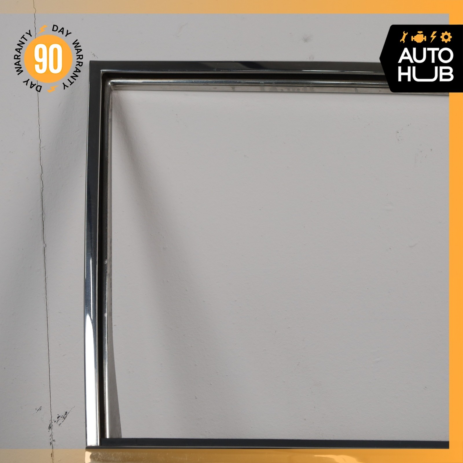 Rolls-Royce Silver Spur Turbo 1981-1989 Front Right Door framework White