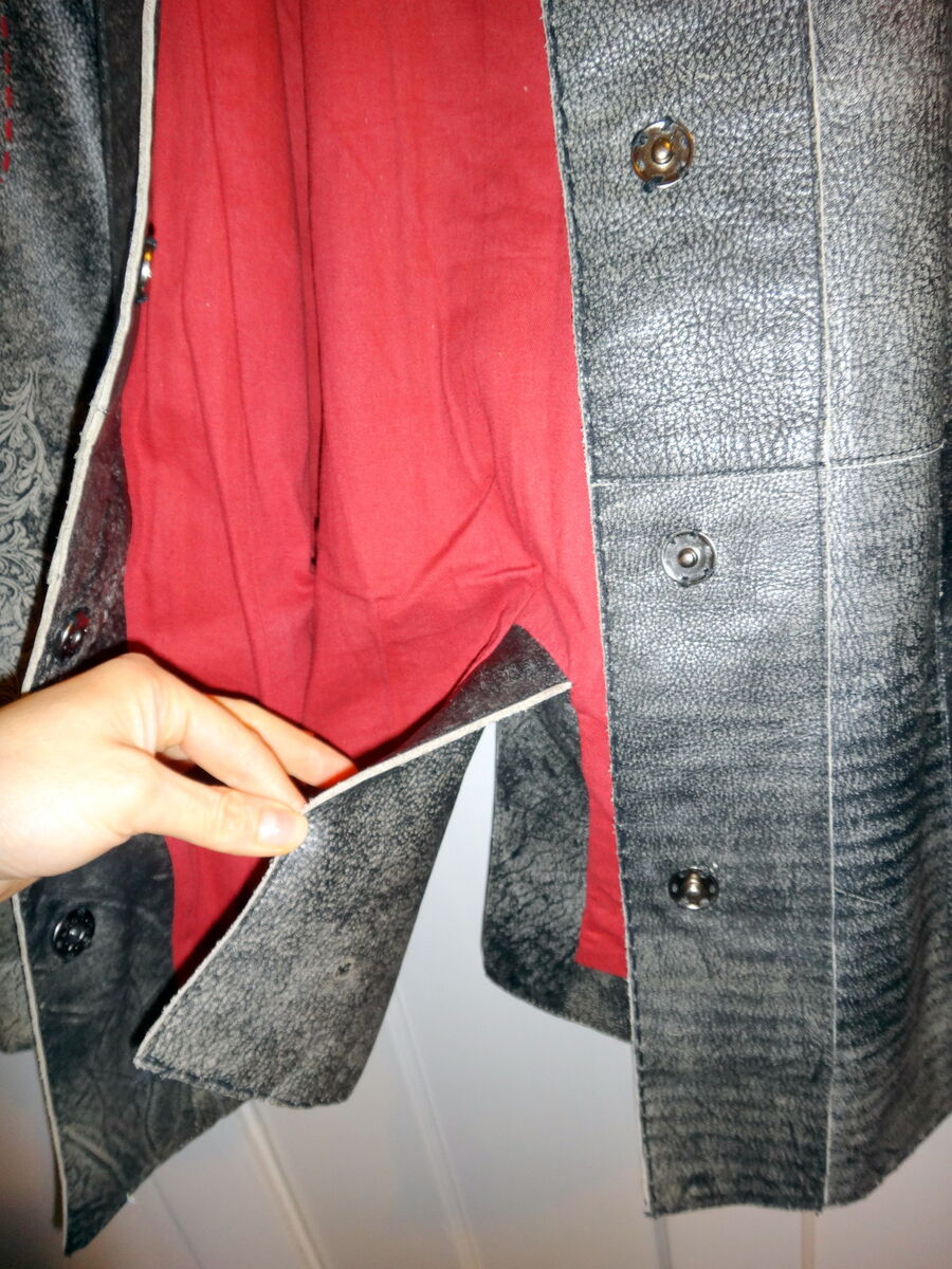 ARMANI JEANS GRAY DISTRESSED LEATHER TATTOO JACKET/BLAZER ARMANI JEANS GRAY DISTRESSED LEATHER TATTOO JACKET/BLAZER