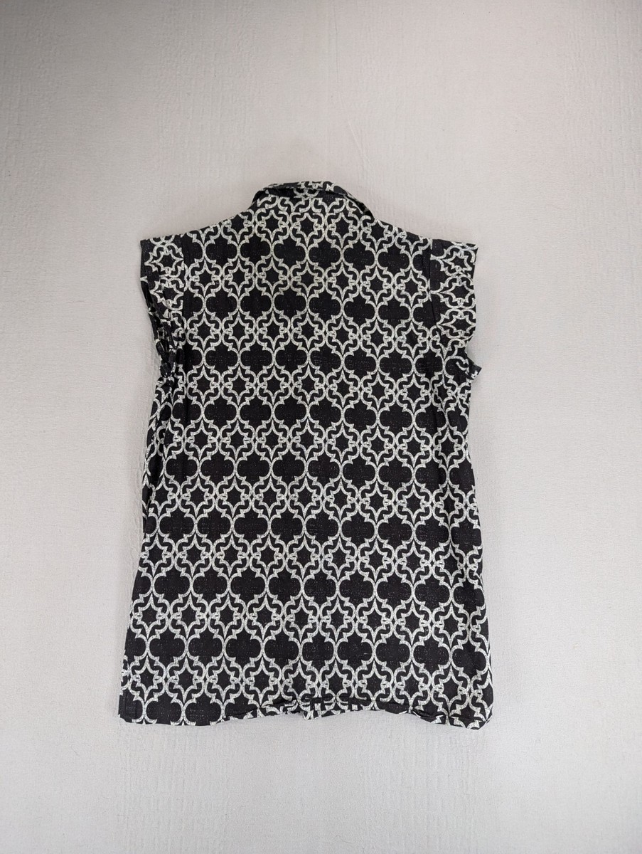 W For Woman Top Women Size 10 Black White Abstract Print Button Up